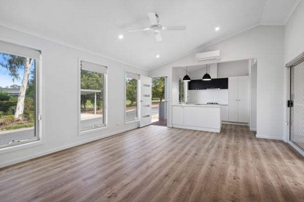 The Robson – Lot 108 Image 1