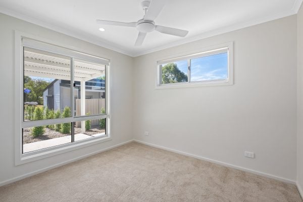 The Lantry – Lot 84 Image 2