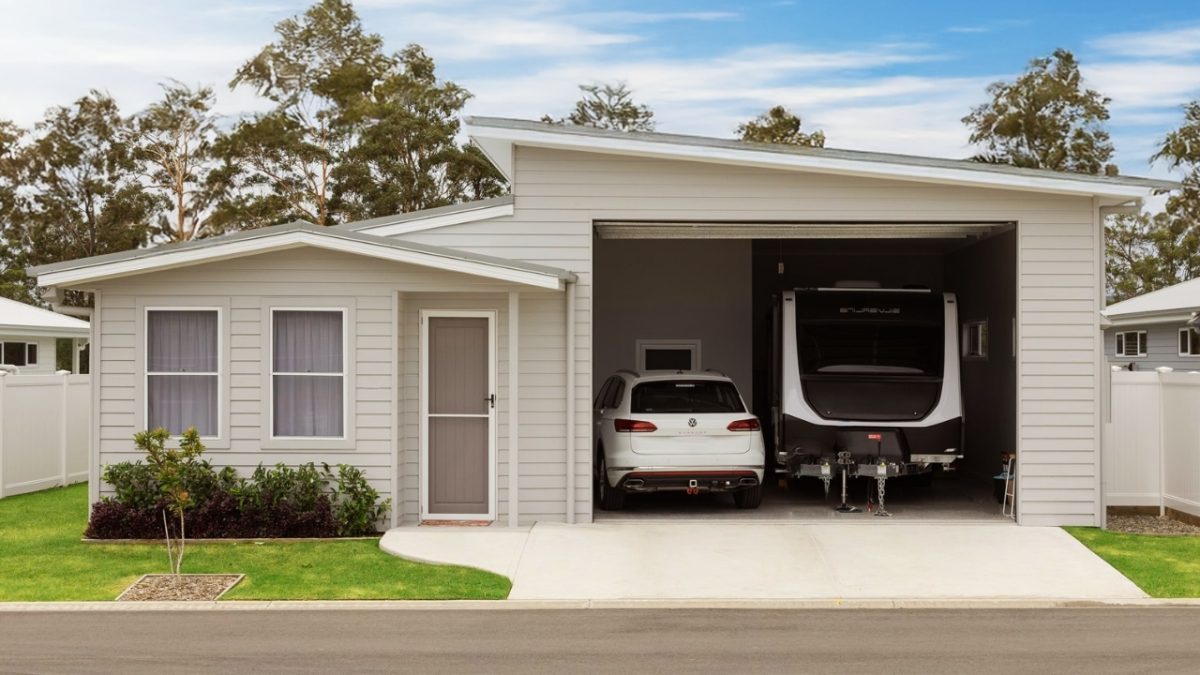 Featured Gallery Image for The Avery with RV Garage