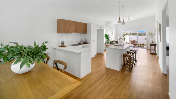 The Hawthorn Image 1