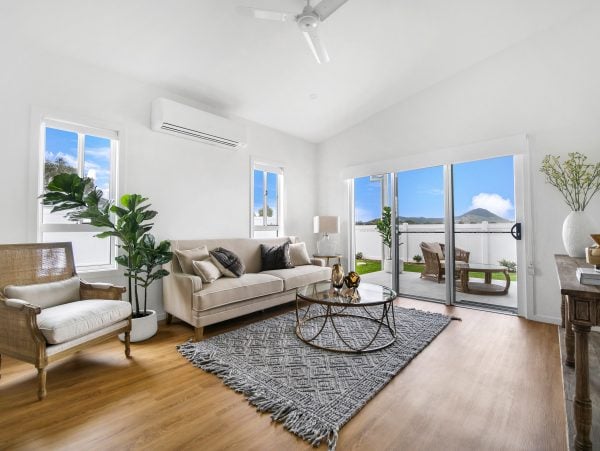 The Hawthorn Image 1