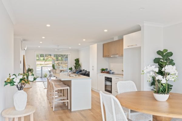 The Hawkins – Lot 36 Image 1