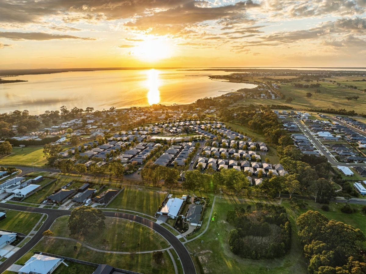 Lincoln Lifestyle Eagle Point Clubhouse